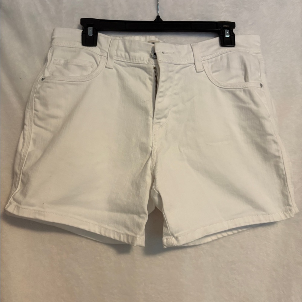 Levi's White Women's Shorts